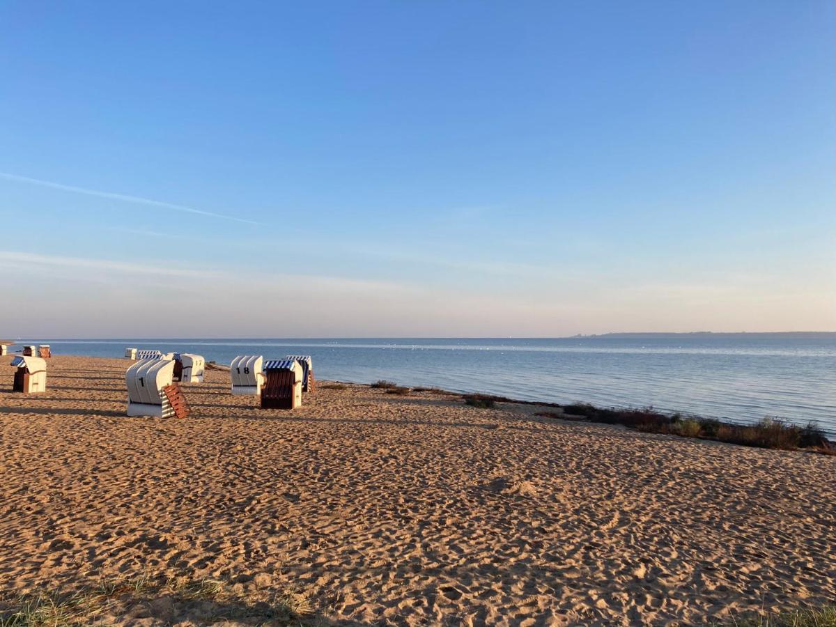 Bades Huk Marina Hotel Hohen Wieschendorf Buitenkant foto